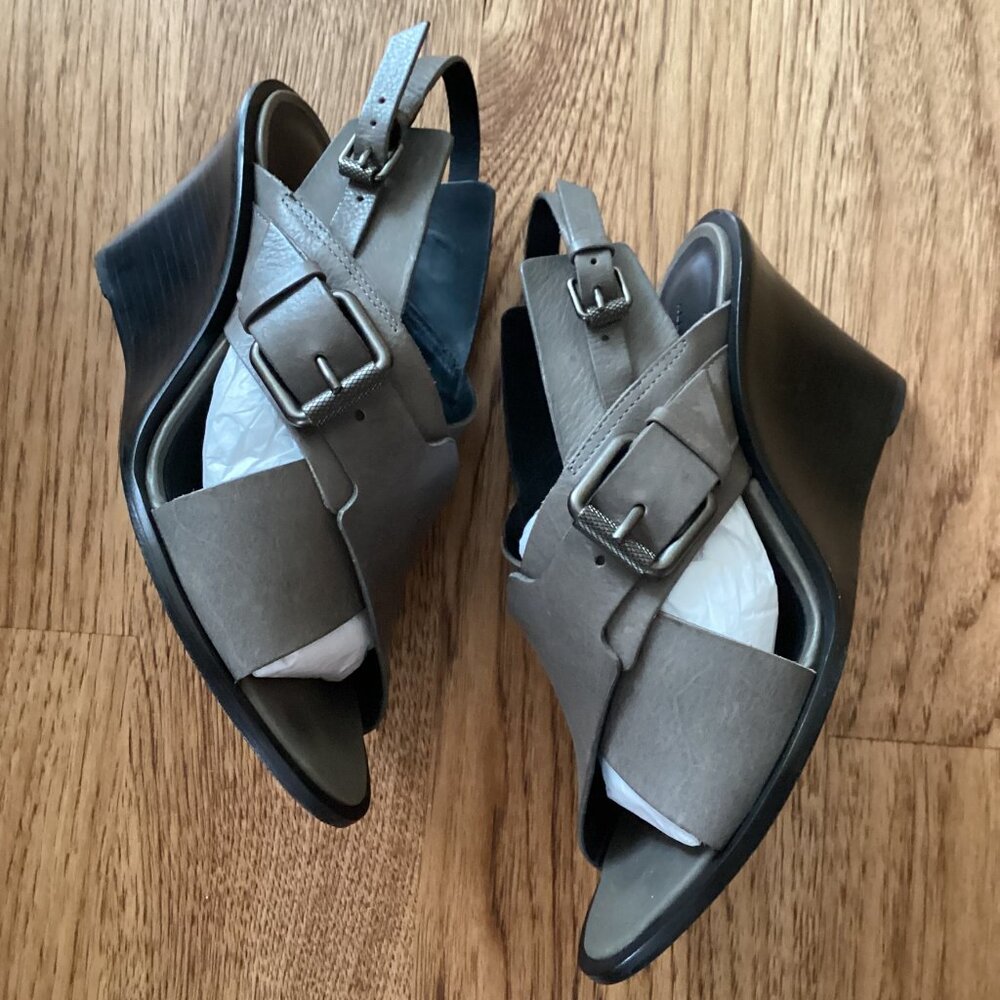 ALLSAINTS ELIN DARK GREY BUCKLE WEDGE SANDALS & BOX EU 39 US 8 $360 CONTEMPORARY